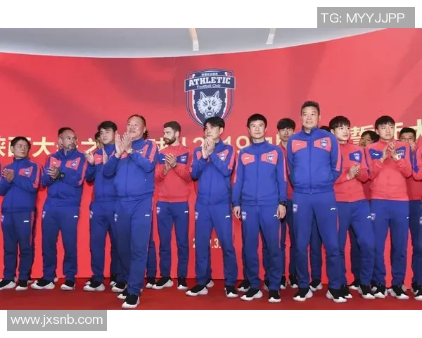 西安足球队的控制体系与战术解析：打造高效团队协作的成功之道